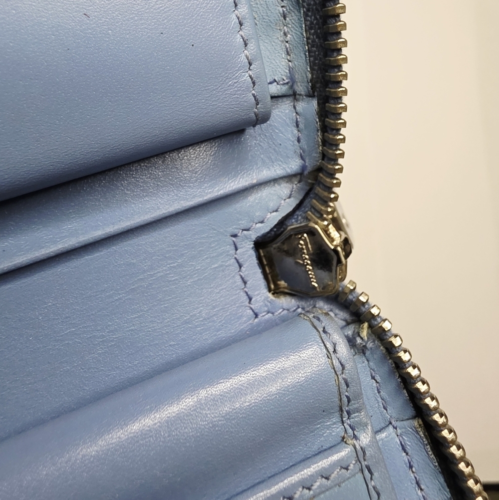 Salvatore Ferragamo Light Blue Leather Wallet - Picture 8 of 13
